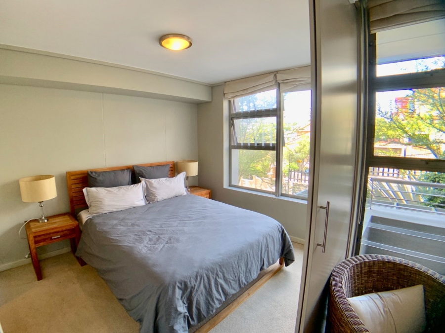 1 Bedroom Property for Sale in Sea Point Western Cape